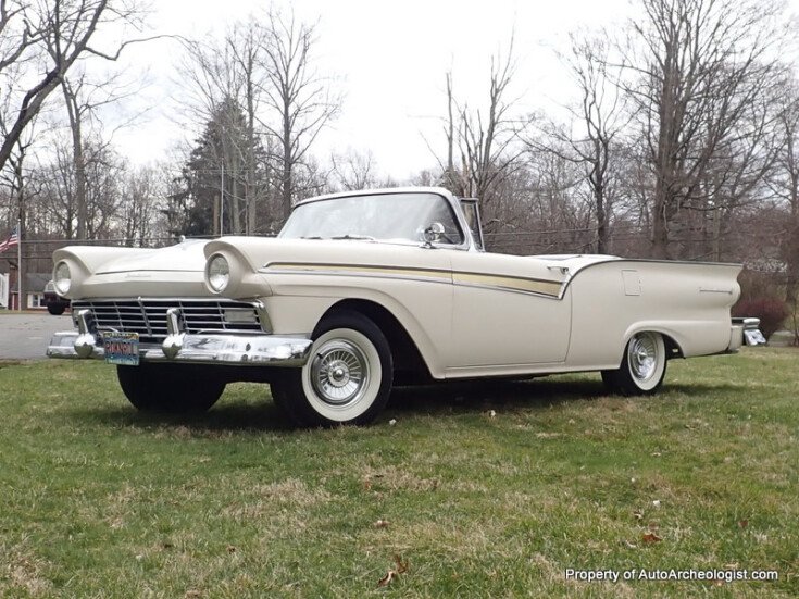 Photo for 1957 Ford Fairlane 500 Skyliner